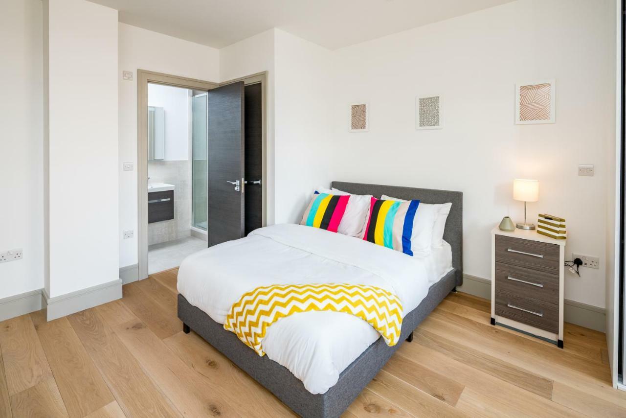 Modern London City Apartment - Victoria Line ภายนอก รูปภาพ