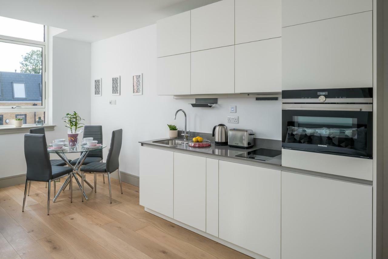 Modern London City Apartment - Victoria Line ภายนอก รูปภาพ